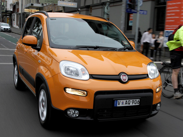 Обои картинки фото автомобили, fiat, panda, trekking, au-spec, 319, 2013, желтый