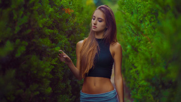 Картинка девушки -unsort+ брюнетки +шатенки девушка elsa зелень