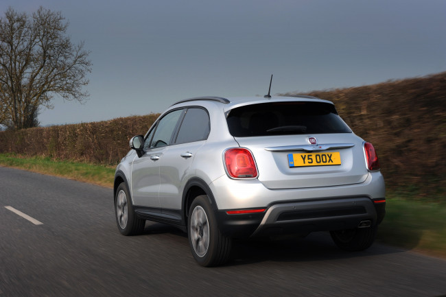 Обои картинки фото автомобили, fiat, 2015г, 334, uk-spec, cross, 500x