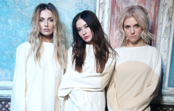 Картинка фабрика музыка девушки группа