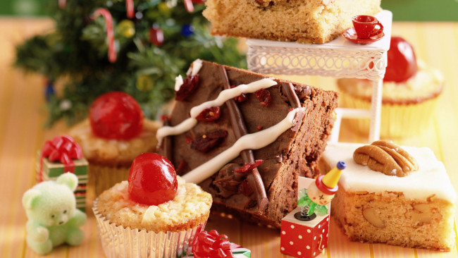 Обои картинки фото новогоднее угощение, еда, торты, угощение