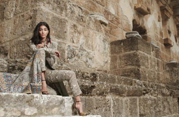 Картинка девушки pooja+hegde pooja hegde