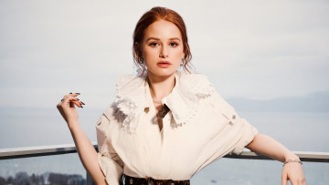 Картинка madelaine+petsch +flaunt+magazine+2021 девушки мэделин гроббелар петш актриса madelaine petsch flaunt журнал фотосессия 2021 года