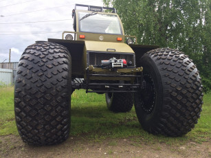 Картинка техника вездеходы на шинах низкого давления вид спeрeди