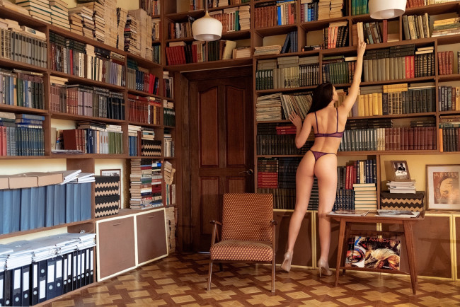 Обои картинки фото девушки, - брюнетки,  шатенки, девушка, позирует