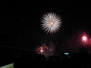 Картинка разное салюты фейерверки