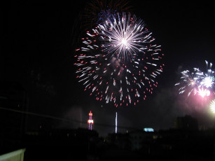 Картинка разное салюты фейерверки