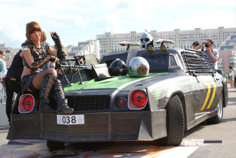 Картинка автомобили авто девушками