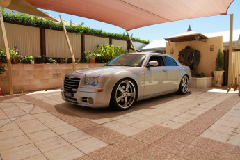 Картинка автомобили chrysler 300