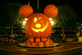 Картинка праздничные хэллоуин микки