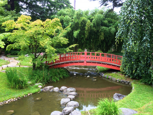 Обои картинки фото albert-kahn japanese gardens, природа, парк, сад, париж, река, мост, деревья, кусты, камни