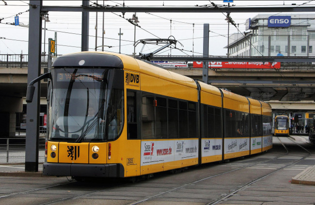 Обои картинки фото техника, трамваи, трамвай, рельсы, транспорт