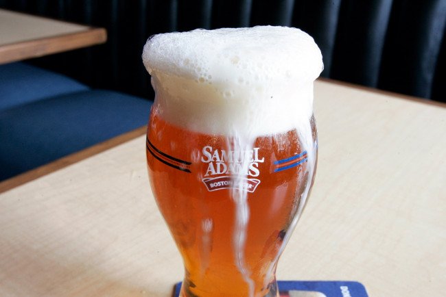 Обои картинки фото еда, напитки,  пиво, бокал, пиво, пена