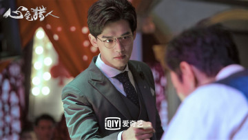 Картинка кино+фильмы psych-hunter парень очки пиджак разговор