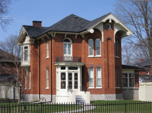 Картинка города здания дома вкиторианский