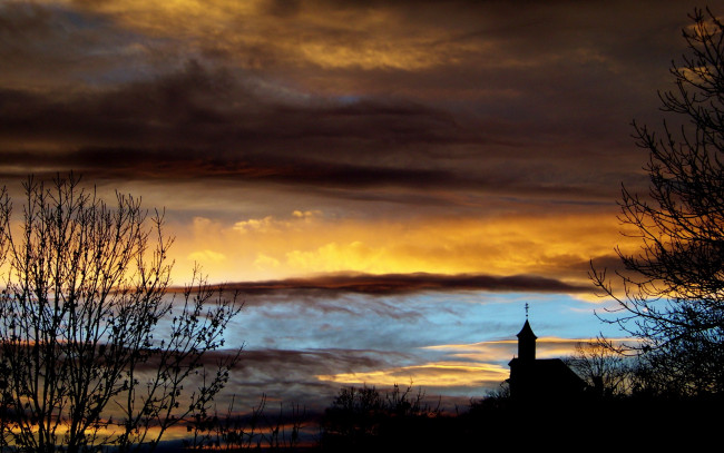 Обои картинки фото природа, облака, храм, небо, тучи, пейзаж