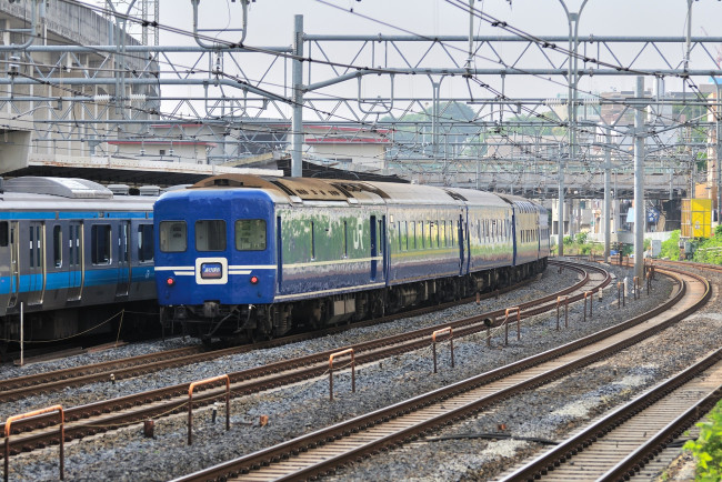 Обои картинки фото техника, электрички, рельсы, вагоны