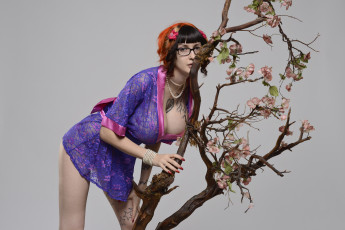 Картинка Ariane+Saint-Amour девушки  saint amour тату