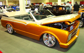 Картинка автомобили выставки уличные фото chevrolet