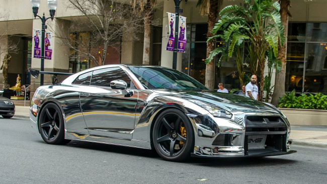 Обои картинки фото автомобили, выставки, уличные, фото, nissan, gt-r