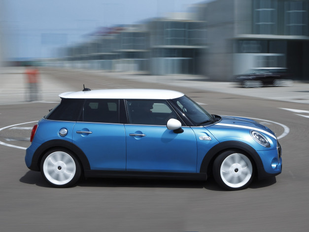 Обои картинки фото автомобили, mini, cooper, s, 5-door, 2014, голубой