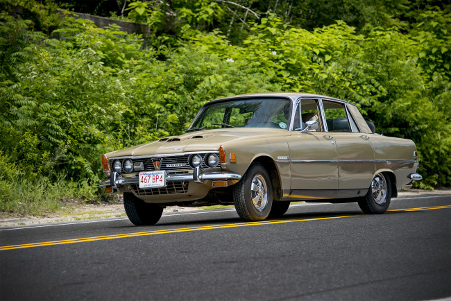 Обои картинки фото rover 3500s, автомобили, rover, выставка, автошоу, автопробег