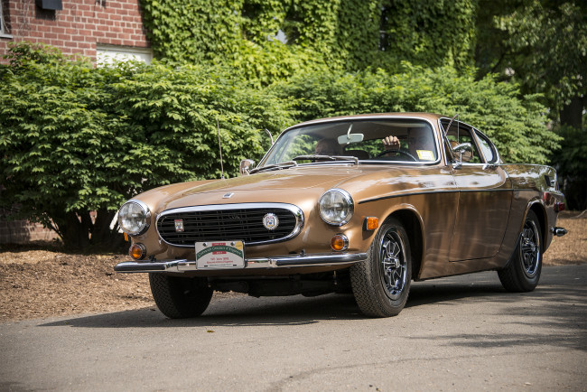 Обои картинки фото volvo 1800es, автомобили, volvo, автопробег, выставка, автошоу