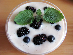 Картинка еда мороженое +десерты мята черника ежевика