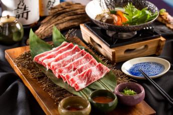 Картинка еда разное овощи соус мясо