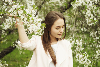 Картинка девушки -unsort+ брюнетки +шатенки милашка взгляд улыбка лицо модель волосы цветение