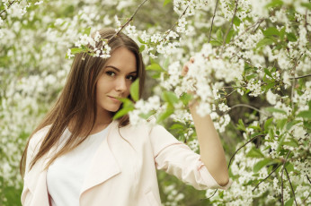 Картинка девушки -unsort+ брюнетки +шатенки модель взгляд улыбка лицо волосы цветение милашка