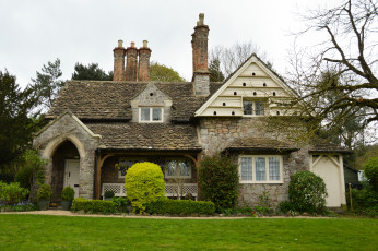 Картинка города -+здания +дома загородный дом