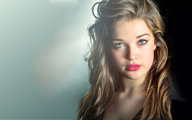 Обои картинки фото девушки, -unsort , лица,  портреты, взгляд, блондинка, портрет