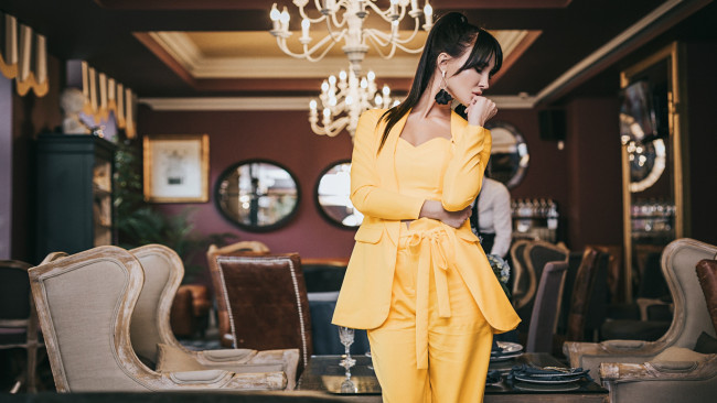 Обои картинки фото красотка, девушки, - брюнетки,  шатенки, девушка, красивая, супер, секси, няша, нежная, классная, модница, лапочка, мадам