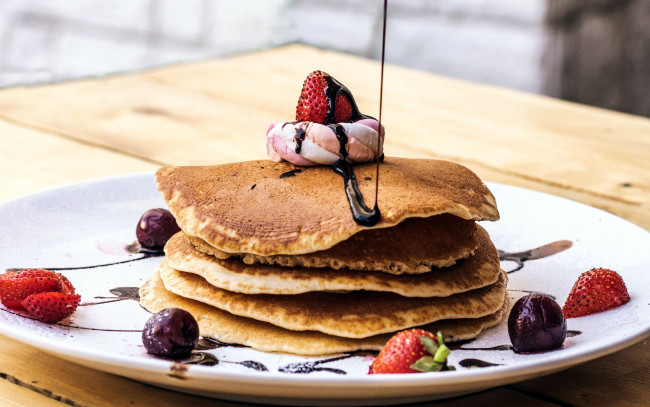 Обои картинки фото еда, блины,  оладьи, ягоды