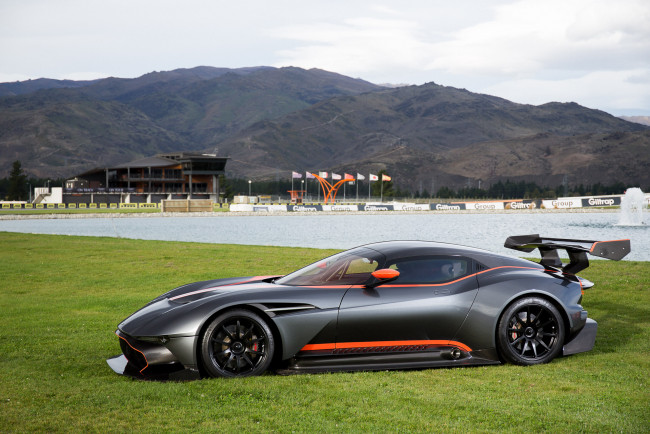 Обои картинки фото aston martin vulcan, автомобили, aston martin, aston, martin, vulcan, этот, монстр, заставляет, землю, дрожать