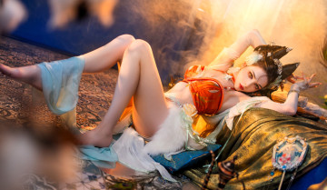 Картинка девушки -+креатив +косплей образ косплей наряд диван зеркальце