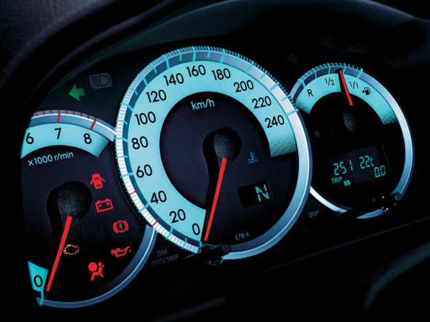 Обои картинки фото автомобили, спидометры, торпедо