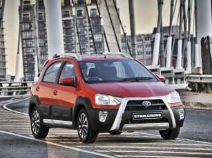 Картинка автомобили toyota 2014г za-spec cross etios красный