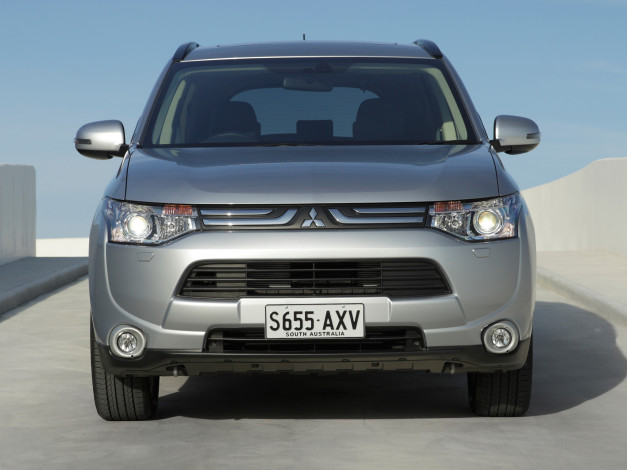 Обои картинки фото автомобили, mitsubishi, au-spec, outlander
