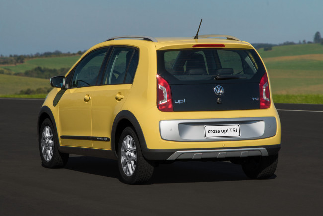 Обои картинки фото автомобили, volkswagen, желтый, 2014г, br-spec, cross, up