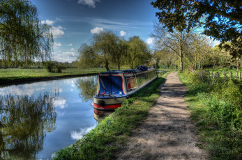 Картинка корабли баржи река