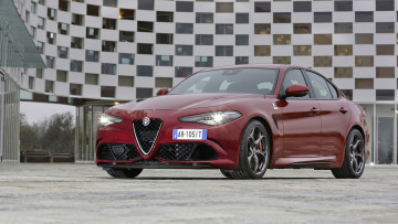обоя alfa romeo giulia quadrifoglio 2017, автомобили, alfa romeo, giulia, alfa, romeo, quadrifoglio, 2017