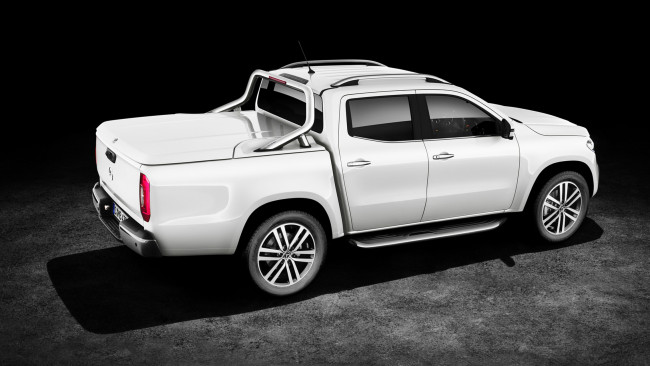Обои картинки фото mercedes-benz x-class pickup line power 2018, автомобили, mercedes-benz, 2018, power, line, pickup, x-class