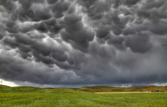 Обои картинки фото природа, облака, холмы, трава