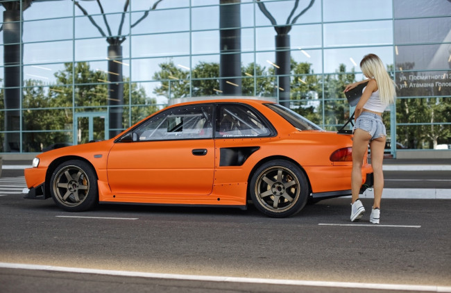 Обои картинки фото автомобили, -авто с девушками, автомобиль, взгляд, фон, девушка