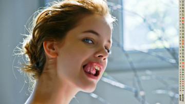 Картинка календари девушки девушка взгляд гримаса лицо