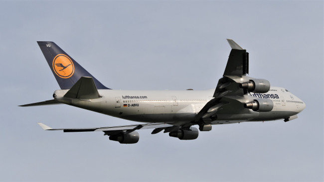 Обои картинки фото авиация, пассажирские самолёты, авиалайнер