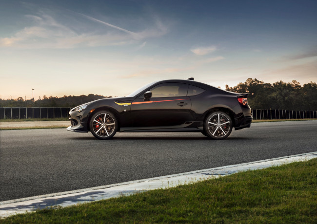 Обои картинки фото автомобили, toyota