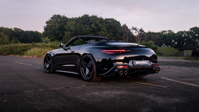 Обои картинки фото brabus 750 bodo buschmann edition 2023, автомобили, brabus, 750bodo, buschmann, edition, вид, сзади, черный, кабриолет, тюнинг